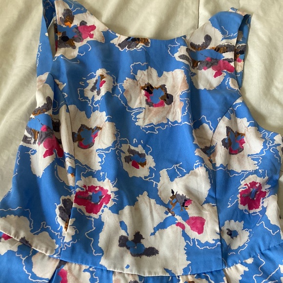 ASTR BLUE FLORAL ROMPER - Picture 4 of 8